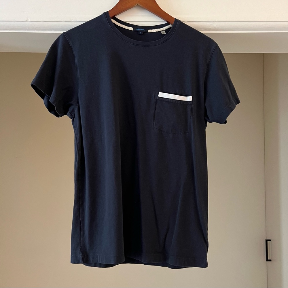 Patrick Assaraf Navy T-Shirt with White Pocket Detail, Men’s Small